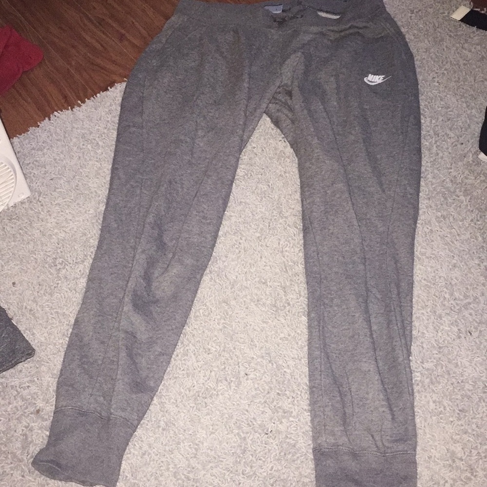 Nike joggings